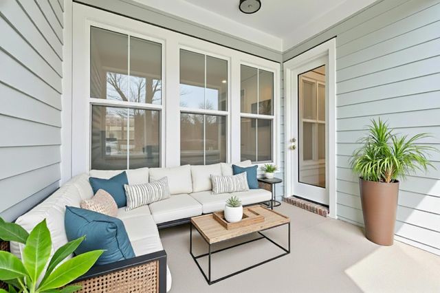 1032 Avenue Of Oaks, Charleston, SC 29407