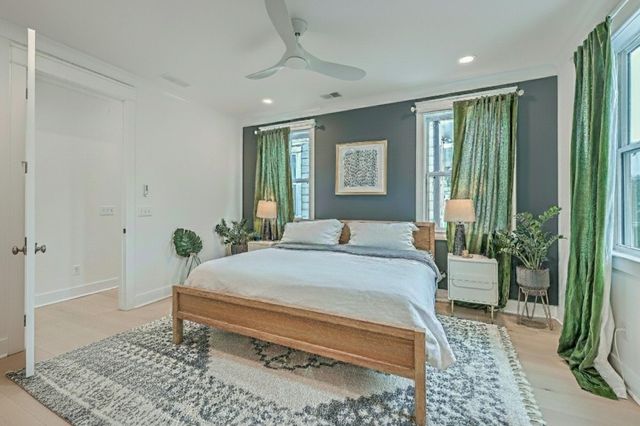 1032 Avenue Of Oaks, Charleston, SC 29407