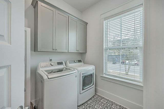 1032 Avenue Of Oaks, Charleston, SC 29407