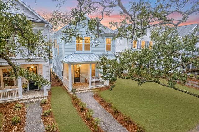 1032 Avenue Of Oaks, Charleston, SC 29407