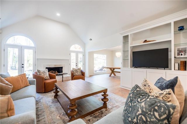 1055 Downing NE Court, Marietta, GA 30068