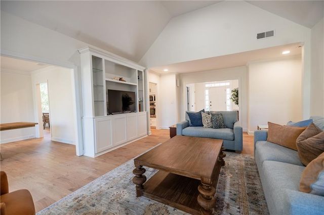 1055 Downing NE Court, Marietta, GA 30068