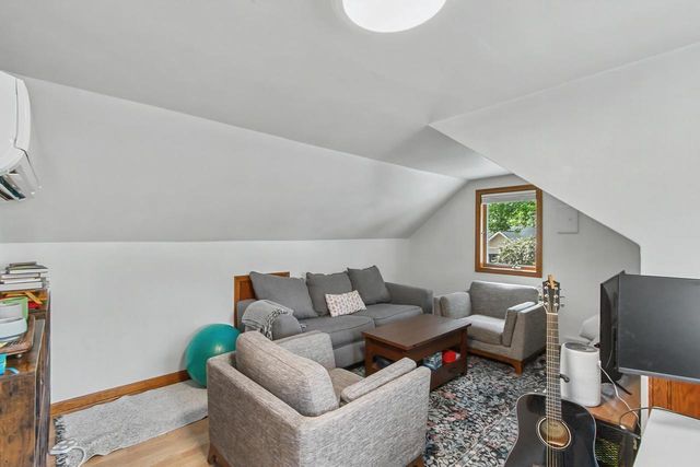 157 Jackson Street, Madison, WI 53704