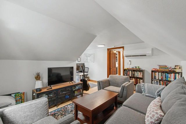 157 Jackson Street, Madison, WI 53704
