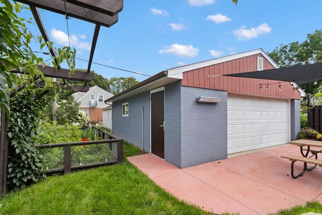 157 Jackson Street, Madison, WI 53704