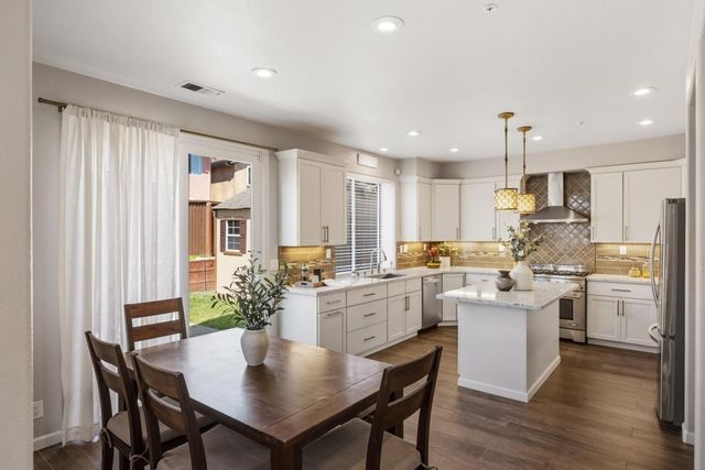 345 Chardonnay Drive, Salinas, CA 93906