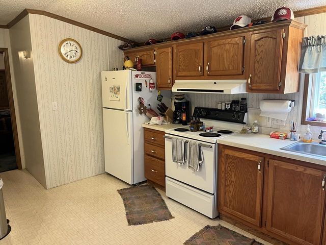 1152 S Chicago Lane, Friendship, WI 53934
