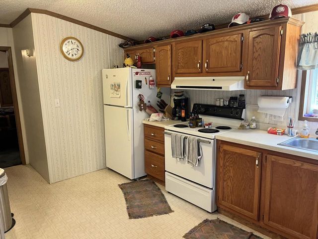 1152 S Chicago Lane, Friendship, WI 53934