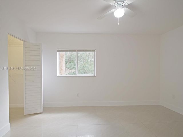 3680 N 56th Ave 811, Hollywood, FL 33021