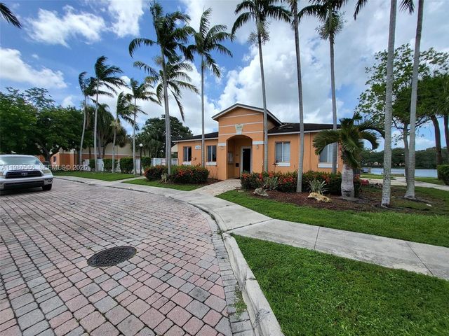 3680 N 56th Ave 811, Hollywood, FL 33021