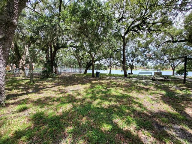 3680 N 56th Ave 811, Hollywood, FL 33021