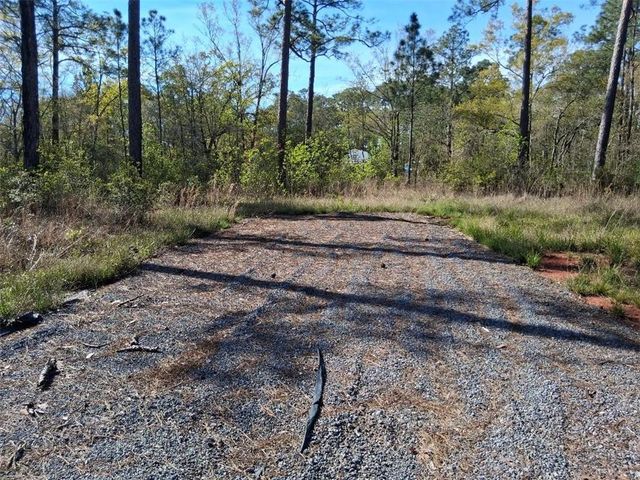 000 Johnson Road, Coden, AL 36523
