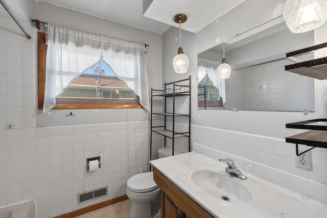 140 FRIENDSHIP STREET, North Fond Du Lac, WI 54937