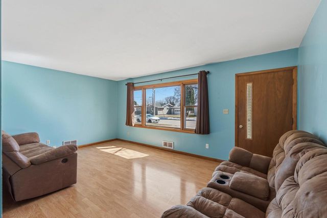 140 FRIENDSHIP STREET, North Fond Du Lac, WI 54937