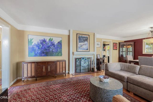 218 Palomares Avenue, Ventura, CA 93003