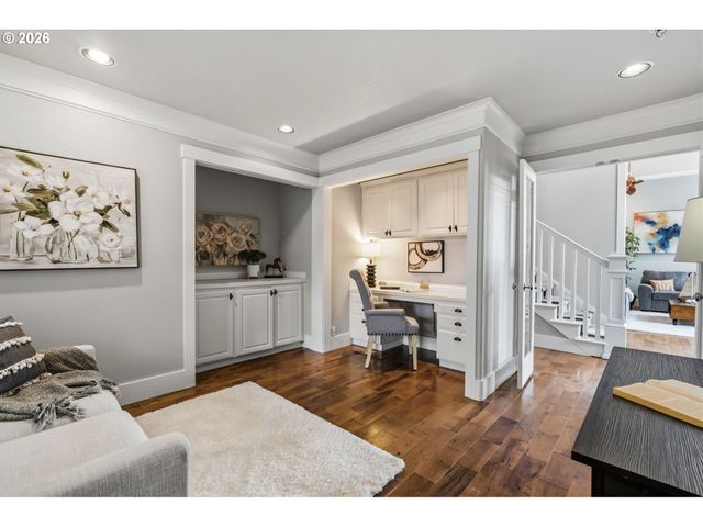 16800 Nw ELLIOT Rd, Portland, OR 97231
