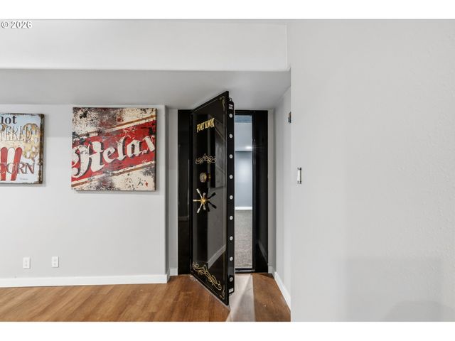 16800 Nw ELLIOT Rd, Portland, OR 97231