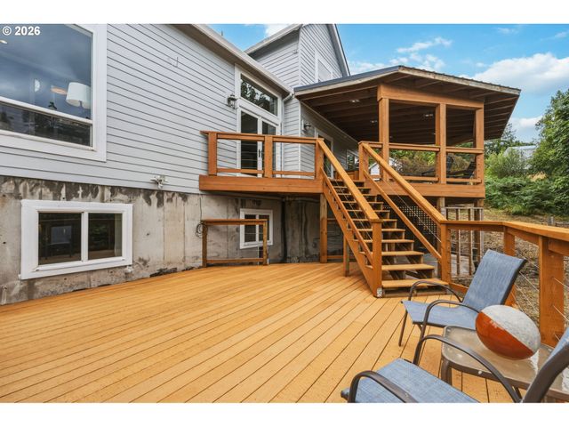 16800 Nw ELLIOT Rd, Portland, OR 97231