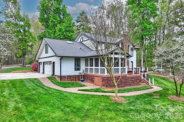 2005 Gathering Place, Kannapolis, NC 28081