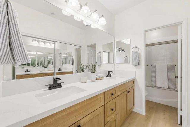 2725 Villas Way, San Diego, CA 92108