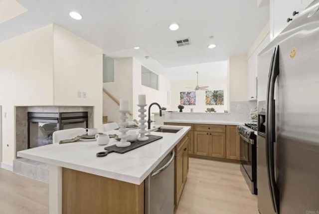 2725 Villas Way, San Diego, CA 92108