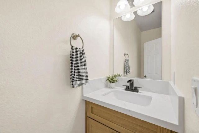 2725 Villas Way, San Diego, CA 92108