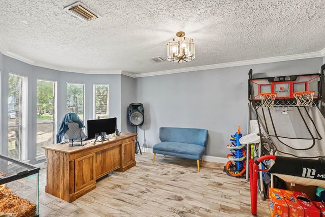 20702 Trellis Lane, Houston, TX 77073