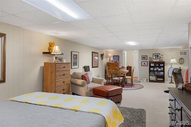 11958 Rocky Drive, Creve Coeur, MO 63141