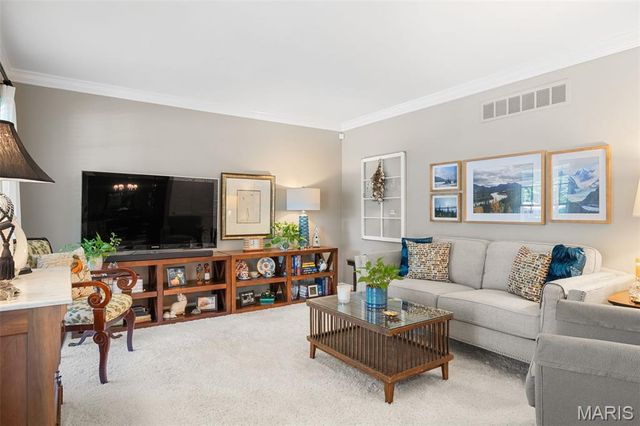 11958 Rocky Drive, Creve Coeur, MO 63141