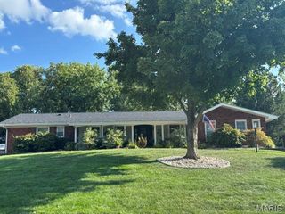 11958 Rocky Drive, Creve Coeur, MO 63141