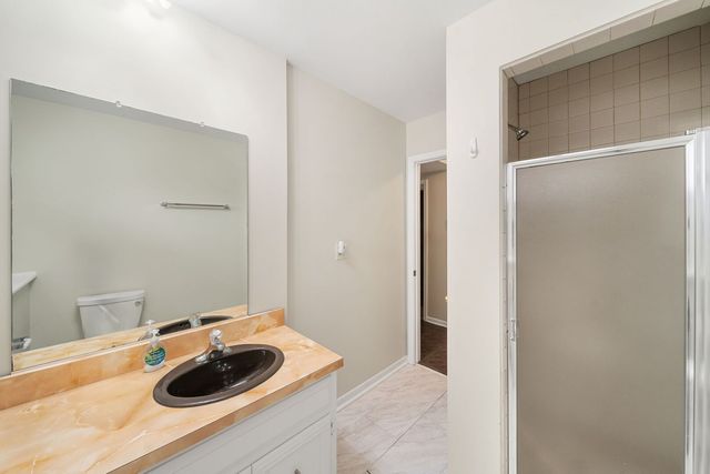 901 Claremont Drive, Downers Grove, IL 60516