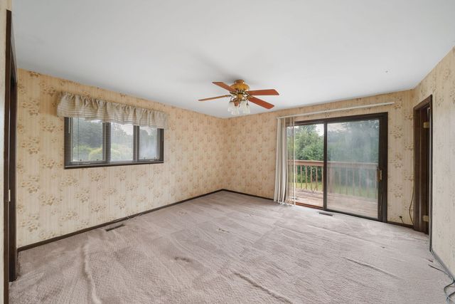 901 Claremont Drive, Downers Grove, IL 60516