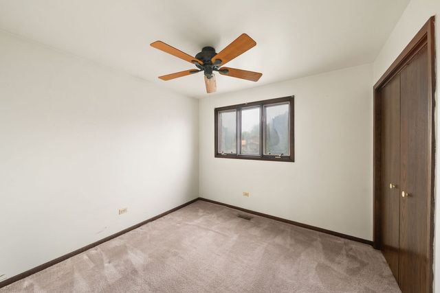 901 Claremont Drive, Downers Grove, IL 60516