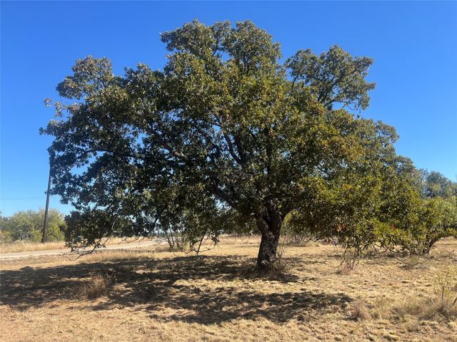 7511 Seagull Drive, Brownwood, TX 76801