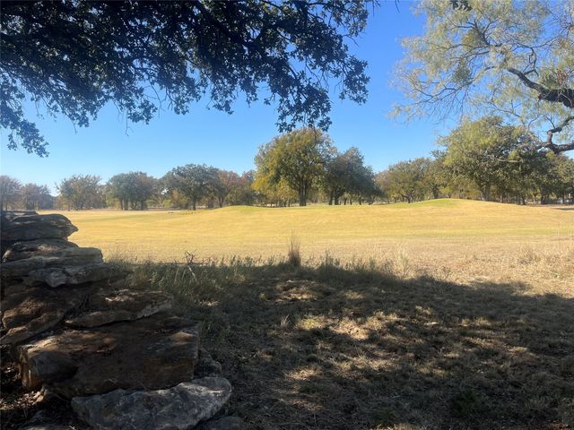 7511 Seagull Drive, Brownwood, TX 76801