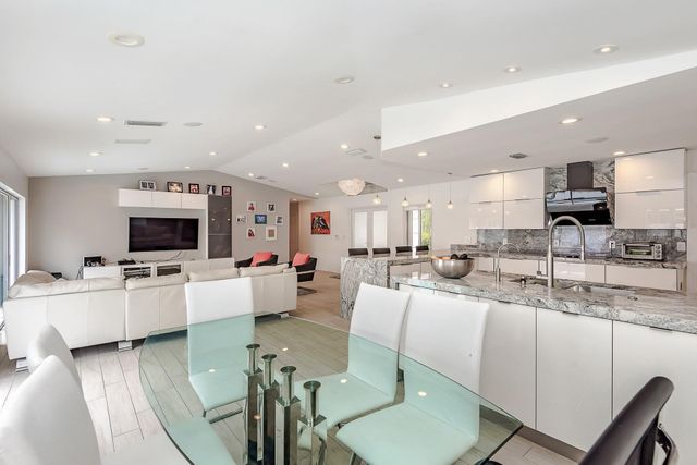 16931 SW 5th Ct, Weston, FL 33326