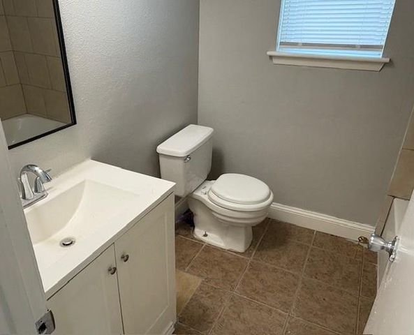 12127 Rhinebeck Drive, Houston, TX 77089