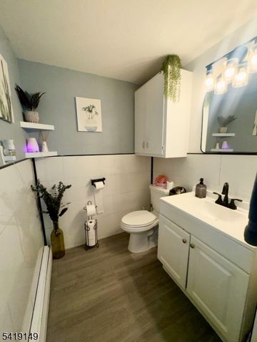 7 Marshall St, Paterson City, NJ 07501