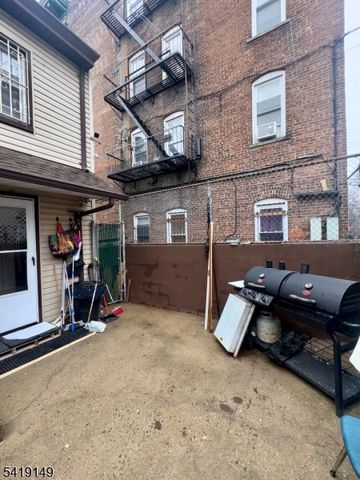 7 Marshall St, Paterson City, NJ 07501