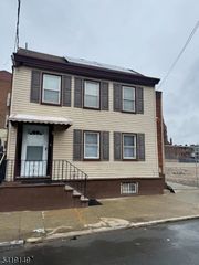7 Marshall St, Paterson City, NJ 07501