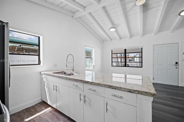 7120 SW 21st Street, Miami, FL 33155