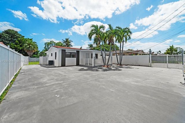 7120 SW 21st Street, Miami, FL 33155