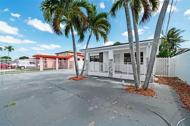7120 SW 21st Street, Miami, FL 33155