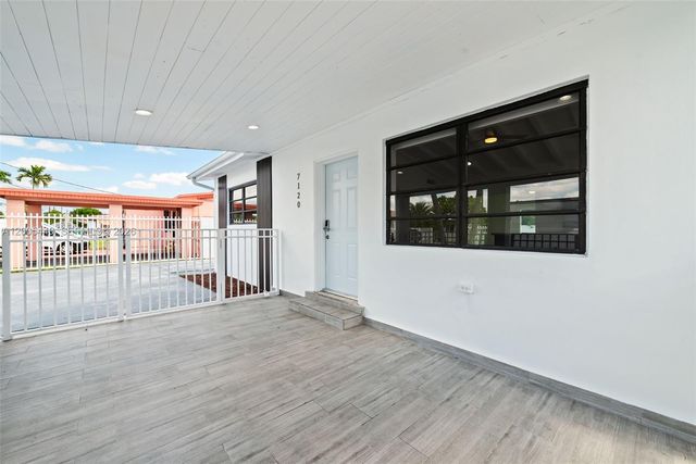 7120 SW 21st Street, Miami, FL 33155