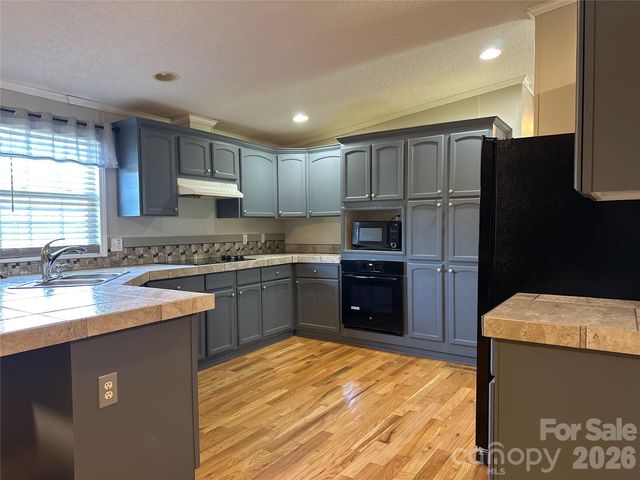 2567 Peeler Road, Vale, NC 28168