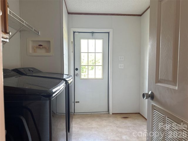 2567 Peeler Road, Vale, NC 28168