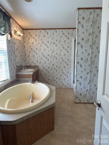 2567 Peeler Road, Vale, NC 28168