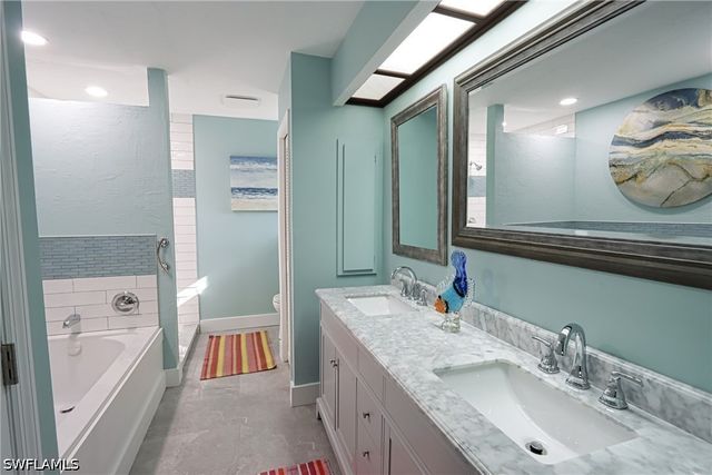 27165 Edenbridge CT, Bonita Springs, FL 34135