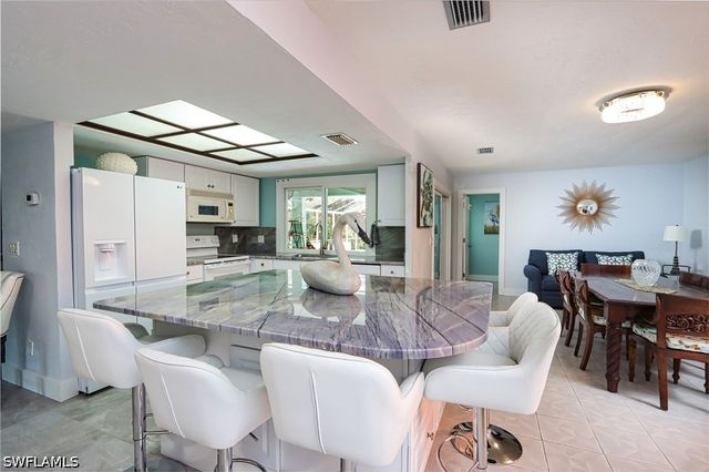 27165 Edenbridge CT, Bonita Springs, FL 34135