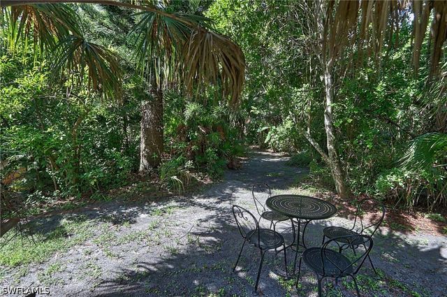 27165 Edenbridge CT, Bonita Springs, FL 34135